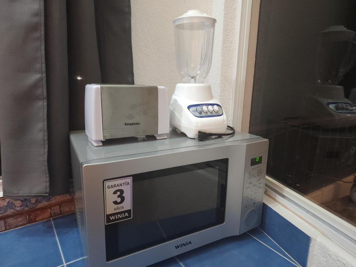 1 Bedroom Apt With Ac , Tv , Wi-Fi Near Dt And Beach زيهواتانيجو المظهر الخارجي الصورة